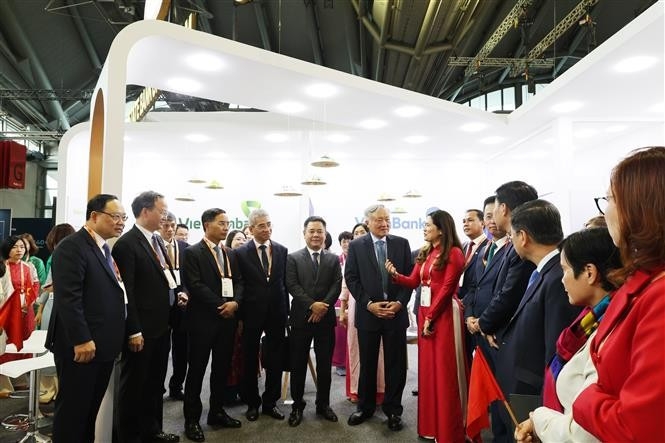Vietnam commits to digital finance, global cooperation: Deputy PM